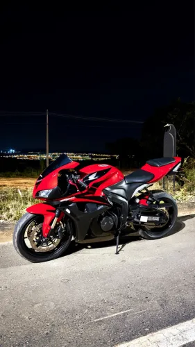 Moto Cbr 600 RR Vermelha 2007