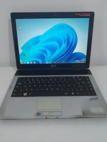 Notebook STI/Com 4GB de RAM/HD de 500GB/Windows 10/Tela de 14/Funcionando perfeitamente !!