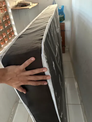 Colchão de casal praticamente novo