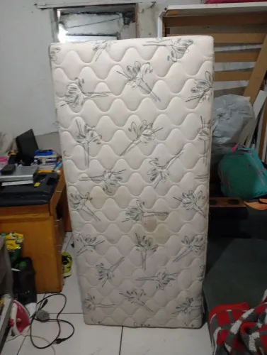 Cama box e 2 colchao solteiro, sendo espuma D33 e D28