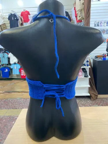 Cropped de coração em crochê 