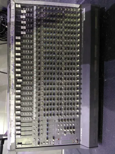Mesa Makie 244 Pro