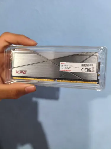 Memória DDR4 XPG 8GB, 4133MHz RGB