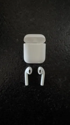 AirPods
