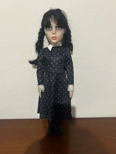 Boneca Wandinha Baby Brink