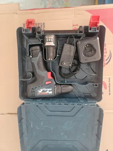 Parafusadeira e furadeira Bosch