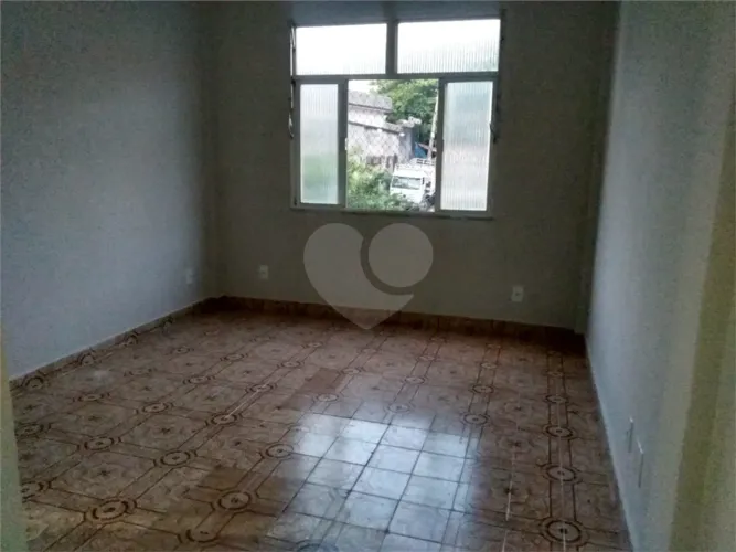Apresentamos este excelente apartamento de 3 quartos