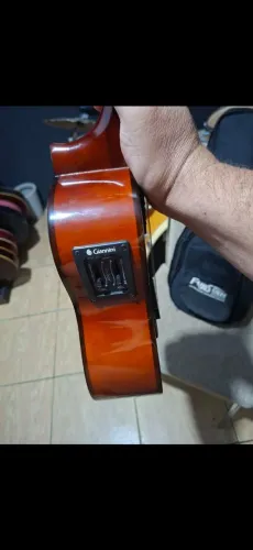Cavaquinho elétrico gianini