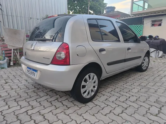 Renault Clio Campus Hi-flex 1.0 16V 5P 2010