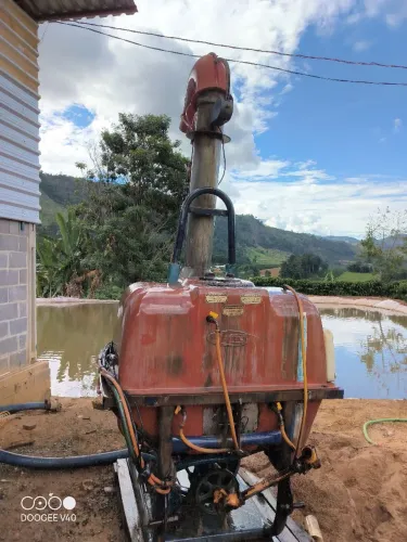 Jato para pulverização com trator