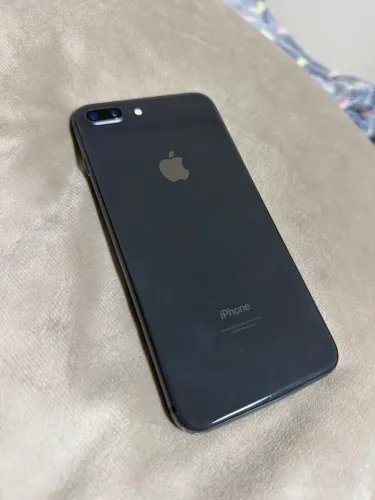 iPhone 8 Plus 