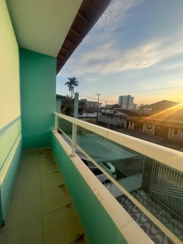 Linda casa de condomínio fechado em Caraguatatuba-SP