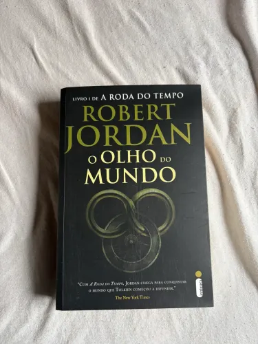 A roda do tempo: o olho do mundo. Livro de Robert Jordan.