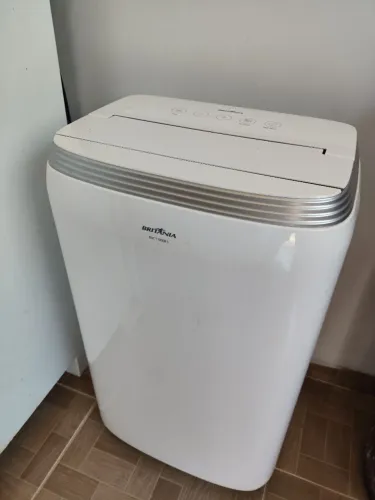 Ar condicionado portátil Britânia 12.000 btus (seminovo)