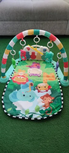 Tapete interativo para bebês