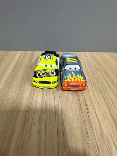 Filme Carros 1 - Personagens - Brinquedos