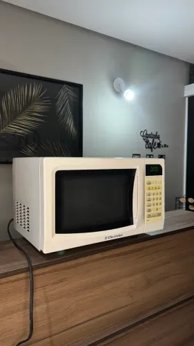 MICROONDAS 23 LITROS ELECTROLUX 127 VOLTS BRANCO