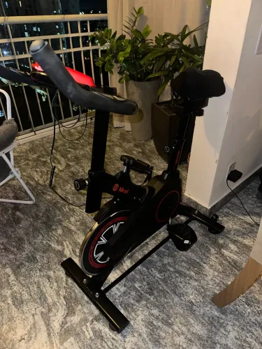 Bicicleta spinning inércia fitness