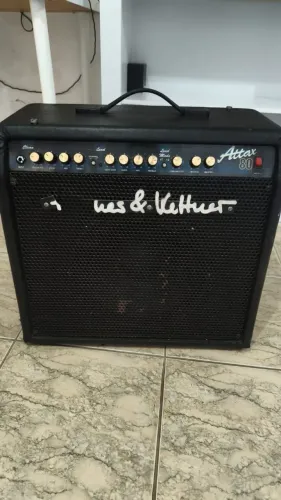 Amplificador Hughes & Kettner Attax 80 