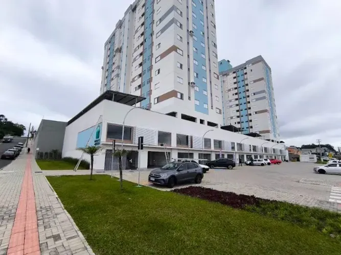 Sala nova 156m² próxima ao centro de Criciúma bastante estacionamento ACEITA parcelamento