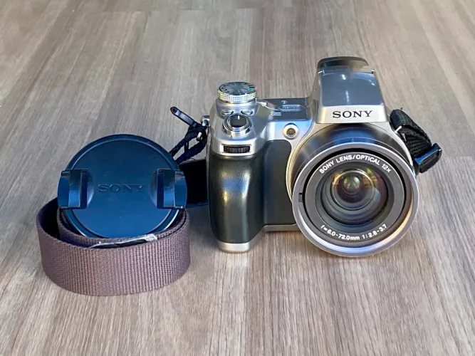 Sony Cyber-shot DSC-H1 5.1 MP Zoom Óptico 12x