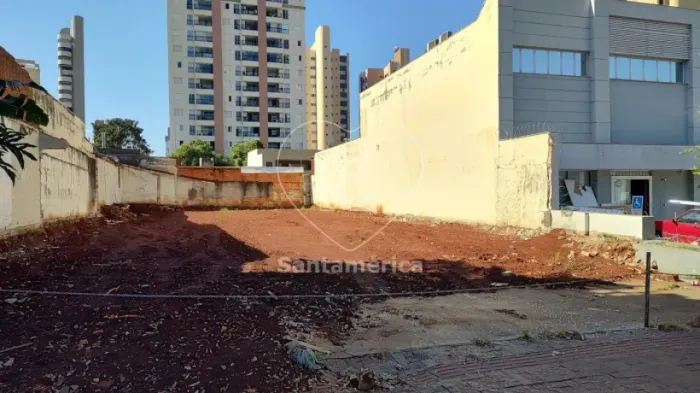 Terreno comercial com 640m² em excelente localização
