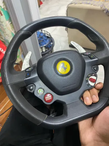Volante e pedal Xbox 360/PC trhustmaster 448 Ferrari