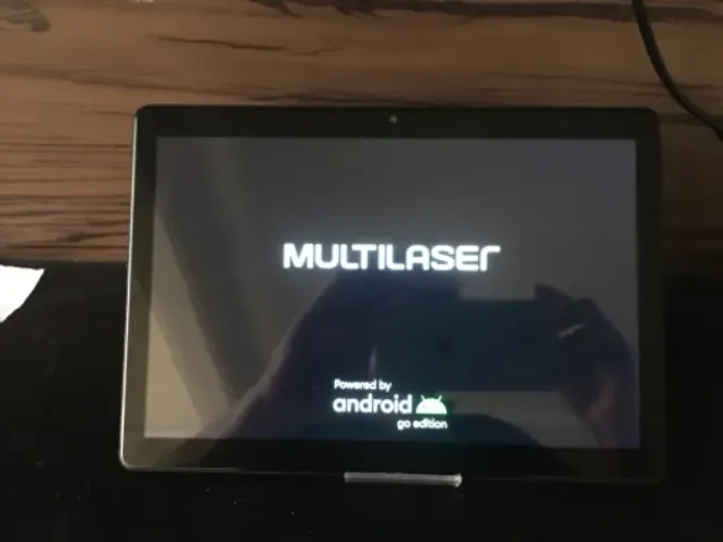 Vende-se um tablete Multilaser , 10 polegadas , pouco uso ,excelente funcionamento!