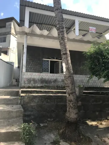 Casa para venda possui 78 metros quadrados com 2 quartos