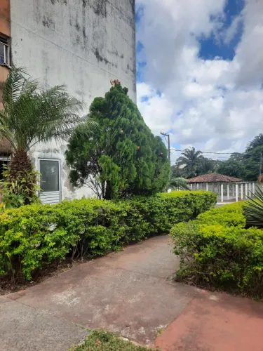 Imóvel para venda possui 200 metros quadrados com 2 quartos em Ponto Certo - Camaçari - BA