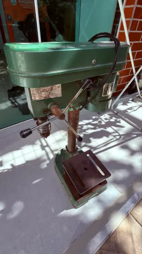 Furadeira de bancada