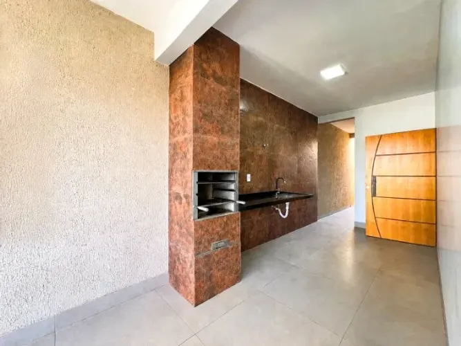 ALUGA-SE CASA 3 QUARTOS NO JARDIM ITAIPU