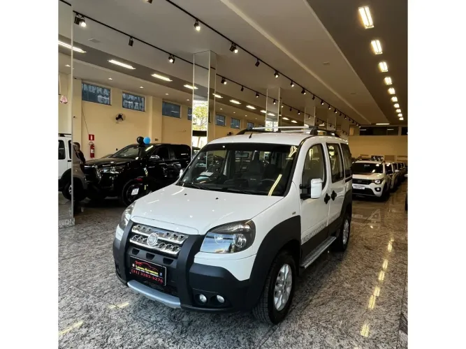 Fiat Doblo Essence 1.8 Flex 16V 5P 2014