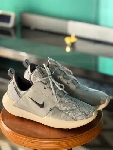 Tênis Nike TAM 42