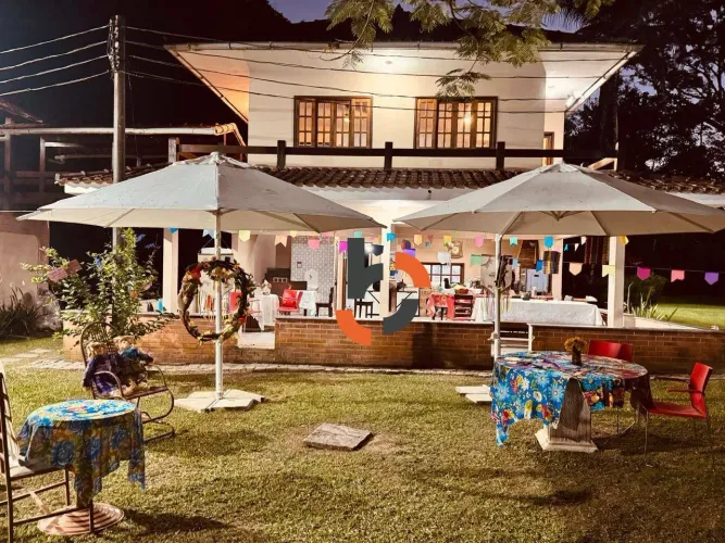 Sítio com 10 dormitórios, 16000 m² - venda por R$ 1.700.000,00 ou aluguel por R$ 100,00/di