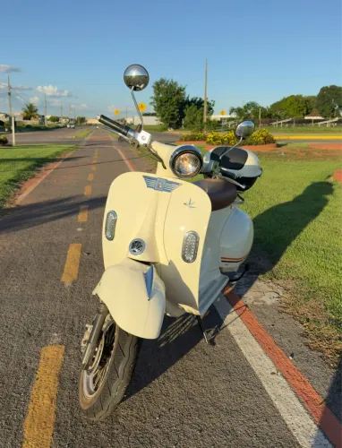 Moto elétrica Ventane Roma