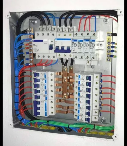 Ajudante de elétrica com experiência diária