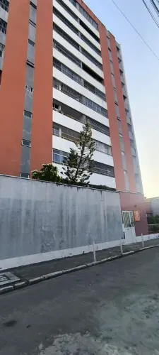 APARTAMENTO PARA VENDA E LOCAÇÃO NO EDIFÍCIO CORAL - BENFICA !