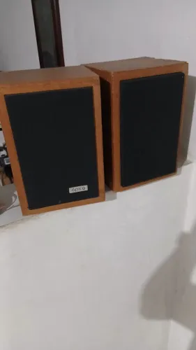 Par caixas acusticas vintage tipo monitor.