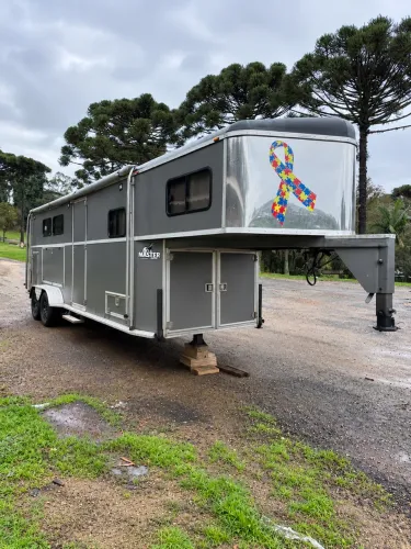 Trailer Quinta Roda 2 Cavalos