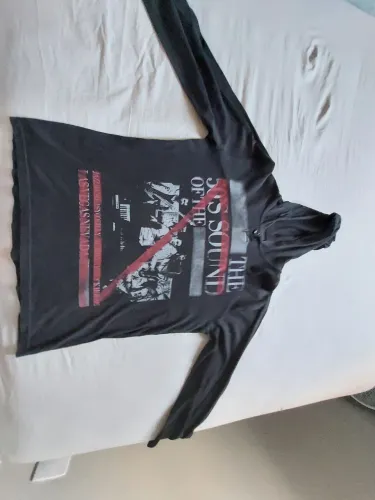 Camiseta com capuz, manga comprida, Masculina,Tamanho G.