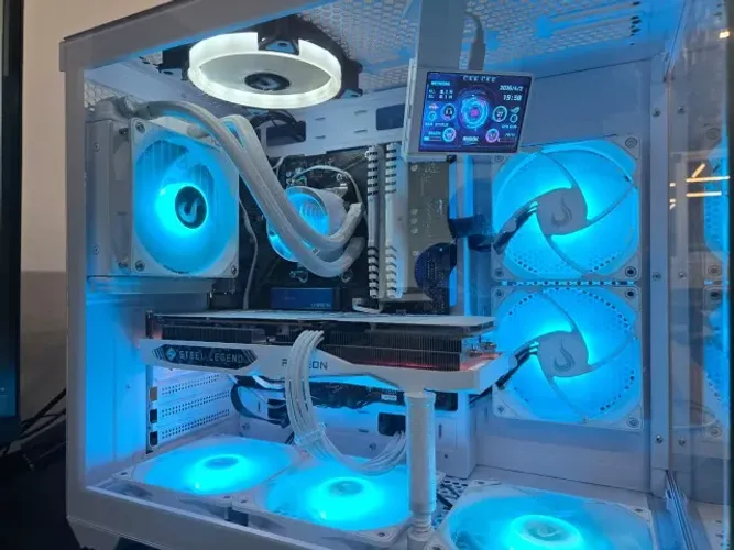 PC Gamer White Luxury | RX 7600 Steel Legend | 32GB RAM | Tela LCD Interna