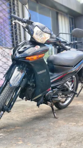 YAMAHA CRYPTON 2011/2012 