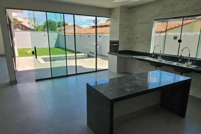 Casa à venda, 204 m² por R$ 1.150.000,00 - Vila Santa Helena - Goiânia/GO