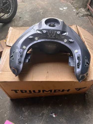 Tanque Triumph Tiger 900