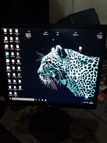 Monitor LG flatron 19 polegadas DVI VGA ok com cabos