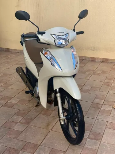 Biz-125 2022 impecável
