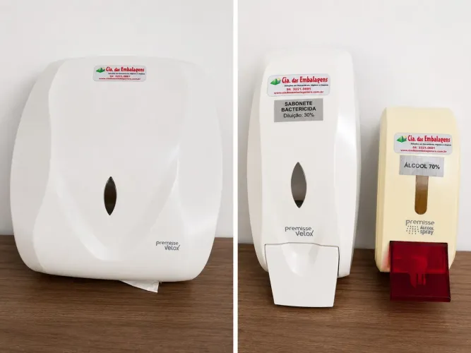 Kit dispensers