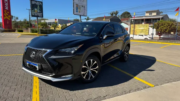 Lexus NX-200T F-sport 2.0 16V 238cv Aut. 2015