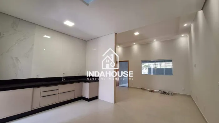 Casa térrea contemporânea 3 suítes, 2 vagas cobertas AC113m2